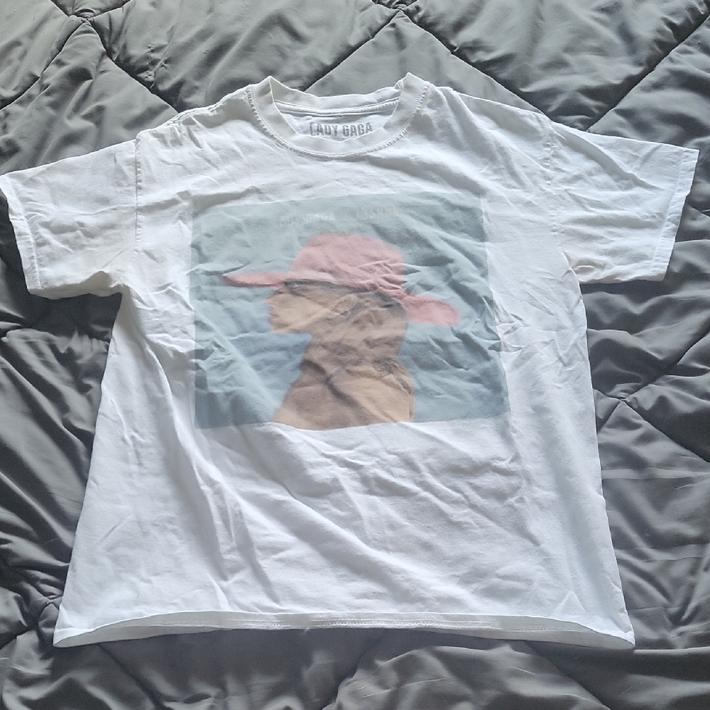 Lady Gaga White Graphic Short Sleeve Tee with Pink Hat Print